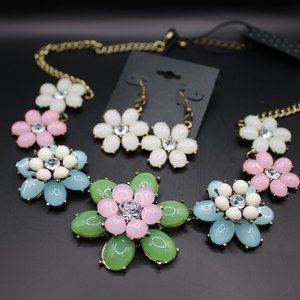 Vintage Flower Gemstone Bib Necklace & Earring Set